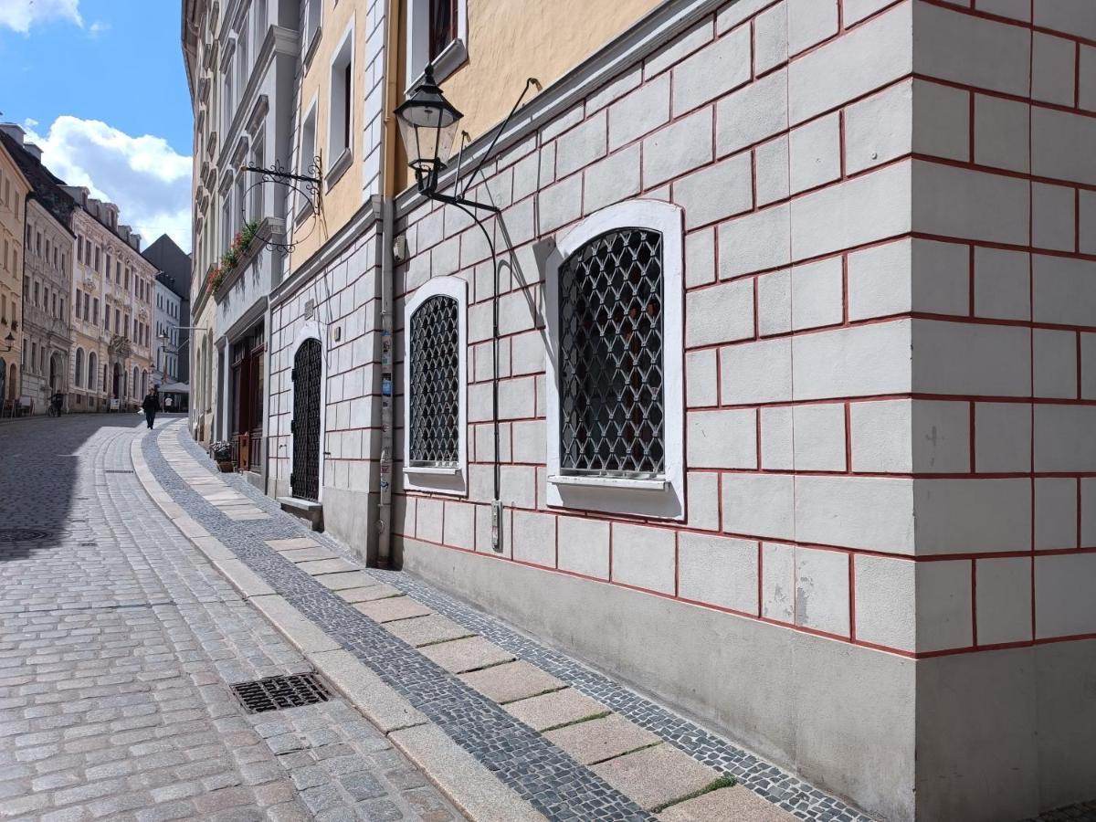 Filmap- Charmante Kreuzgewoelbe-Whg Im Herzen Der Altstadt-Ideal Fuer Paare & Geschaeftsreisende Görlitz Esterno foto