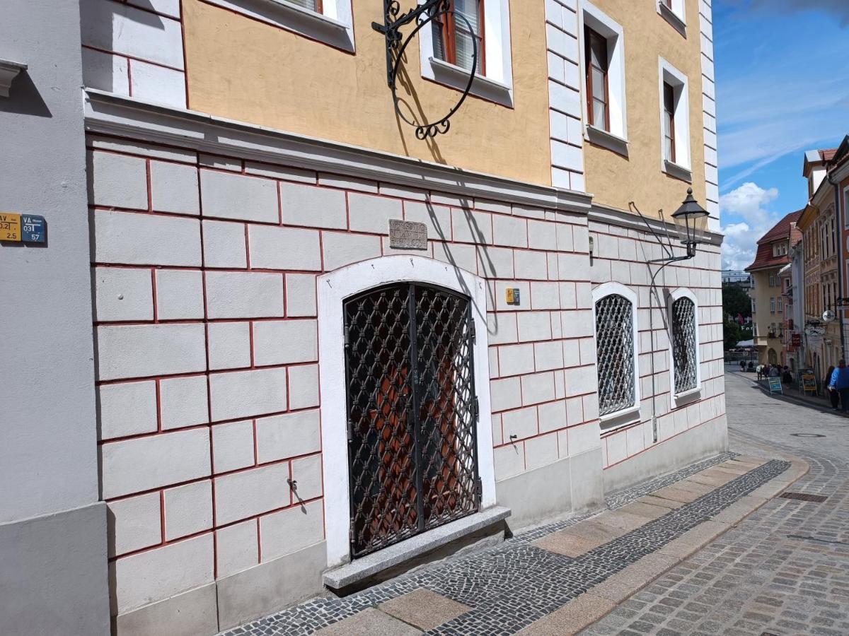 Filmap- Charmante Kreuzgewoelbe-Whg Im Herzen Der Altstadt-Ideal Fuer Paare & Geschaeftsreisende Görlitz Esterno foto
